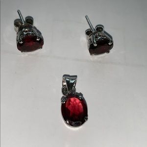 Garnet stud earrings and pendant